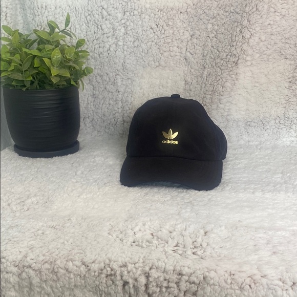 Adidas Black Trefoil Logo Hat - Picture 1 of 8
